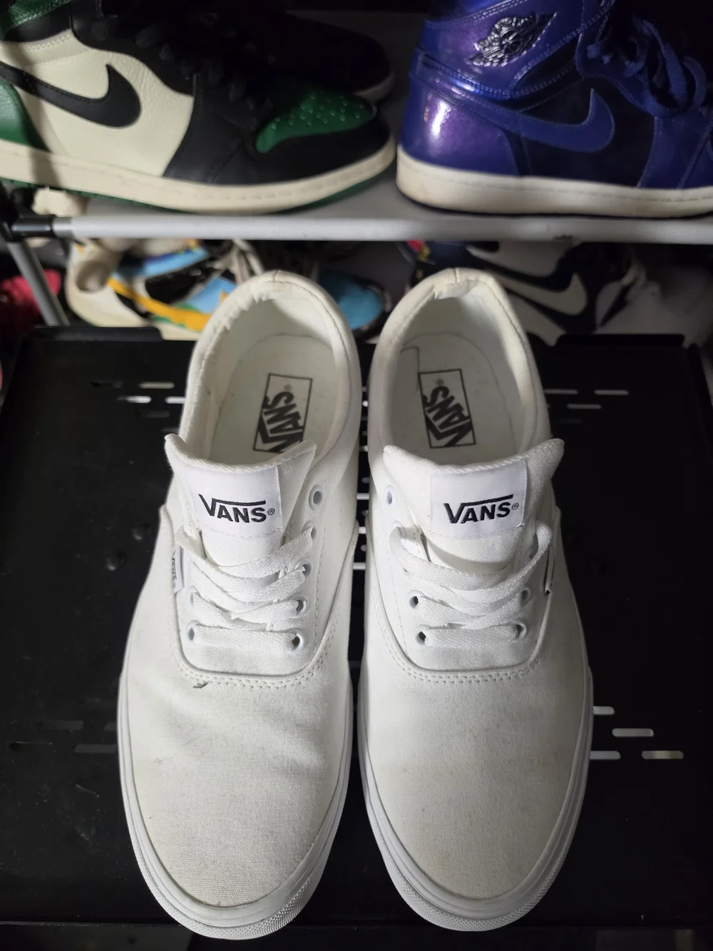 🔥 Vans Men Size 10.5 Classic Low White Canvas Sneakers